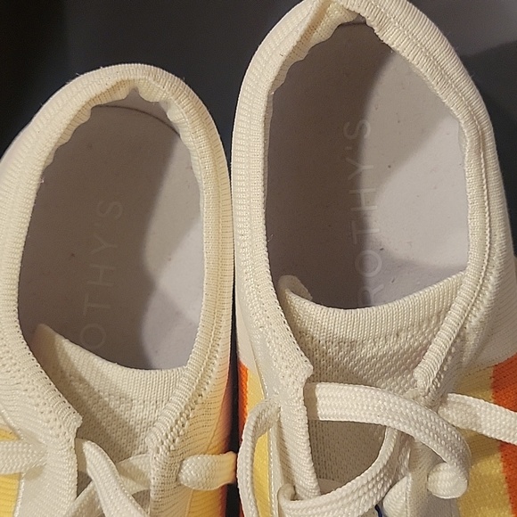 Rothys - Picture 3 of 7